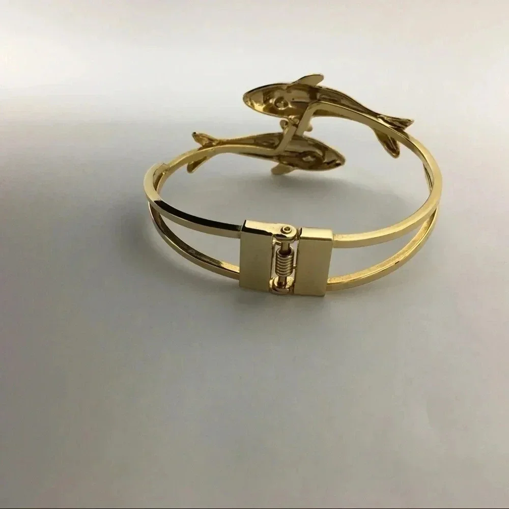 Double Dolphin Hinge‎ Clamper Bracelet